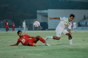 Persebaya Surabaya vs Malut United: