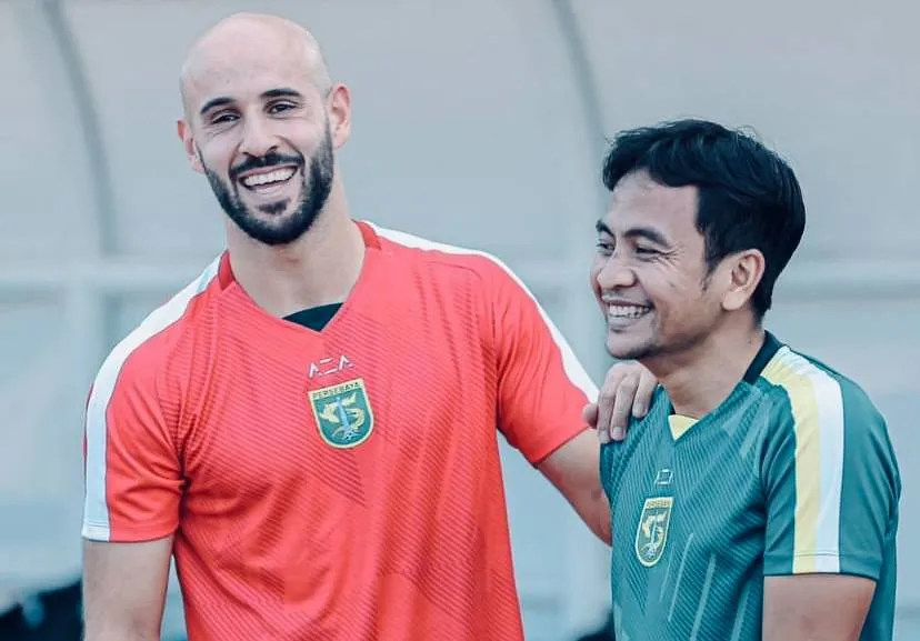 Persebaya Surabaya Pertimbangkan Rekrut Dua Pemain Asing Persija Jakarta sebagai Pelapis Francisco Rivera