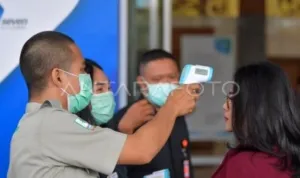 pemeriksaan suhu tubuh di tempat umum omru dom