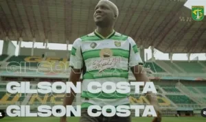 persebaya surabaya memperkenalkan pemain asing bar wmou
