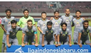 starting eleven persebaya surabaya menghadapi persis solo di pekan ke 33 liga 1 20222023