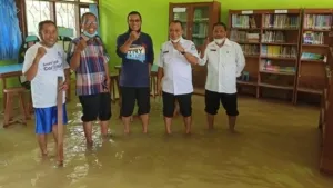 Banjir Bengawan Solo, Sekolah di Lamongan