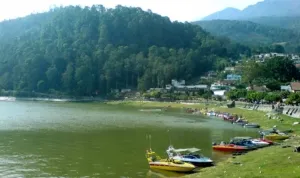 telaga-sarangan-3.jpg Kuliner di Telaga Sarangan, Disbudpar Magetan, Bencana Longsor ,Telaga Sarangan