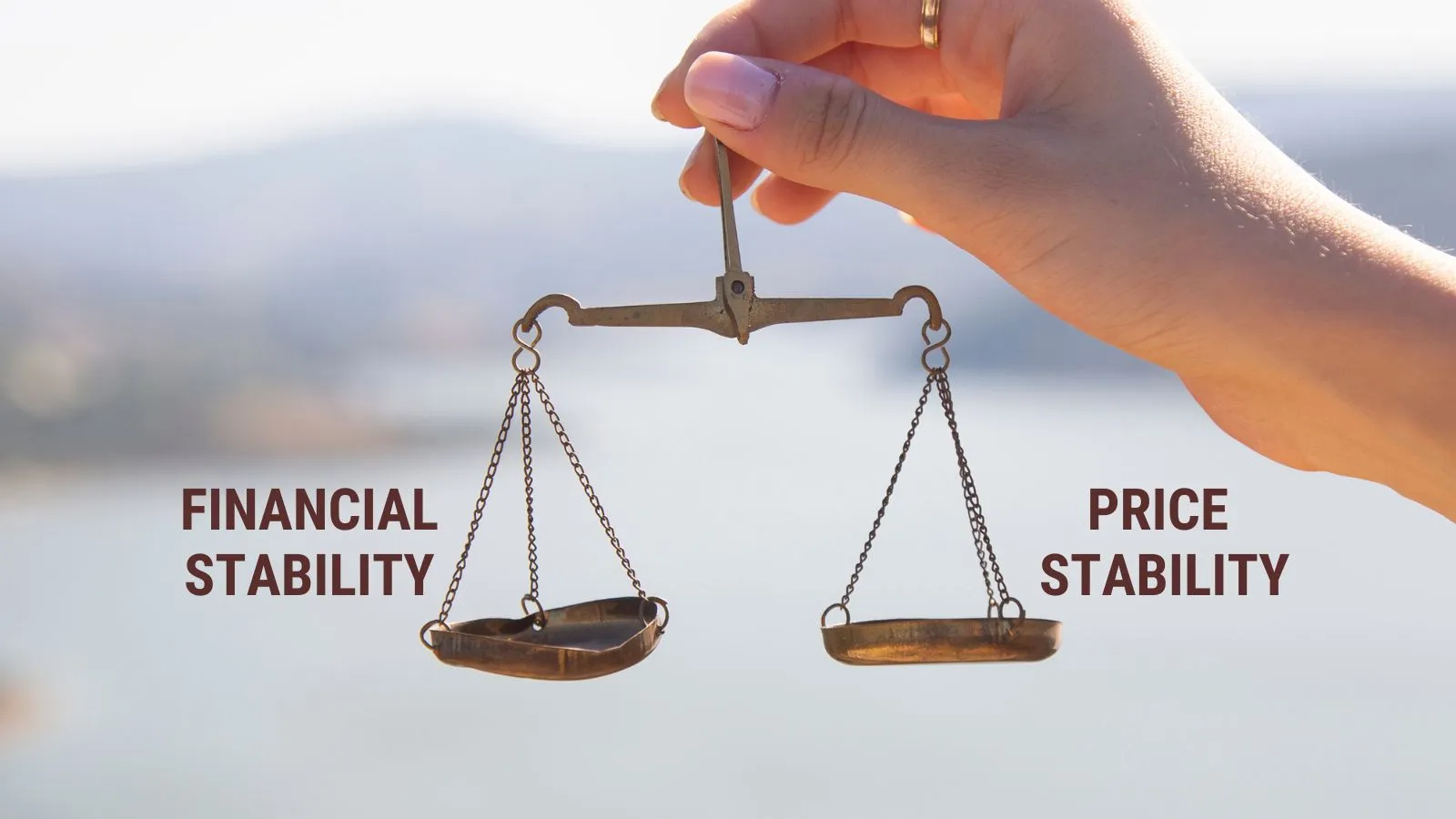 Strategi BCA untuk Meningkatkan Kepuasan Investor dan Stabilitas Pasar Modal