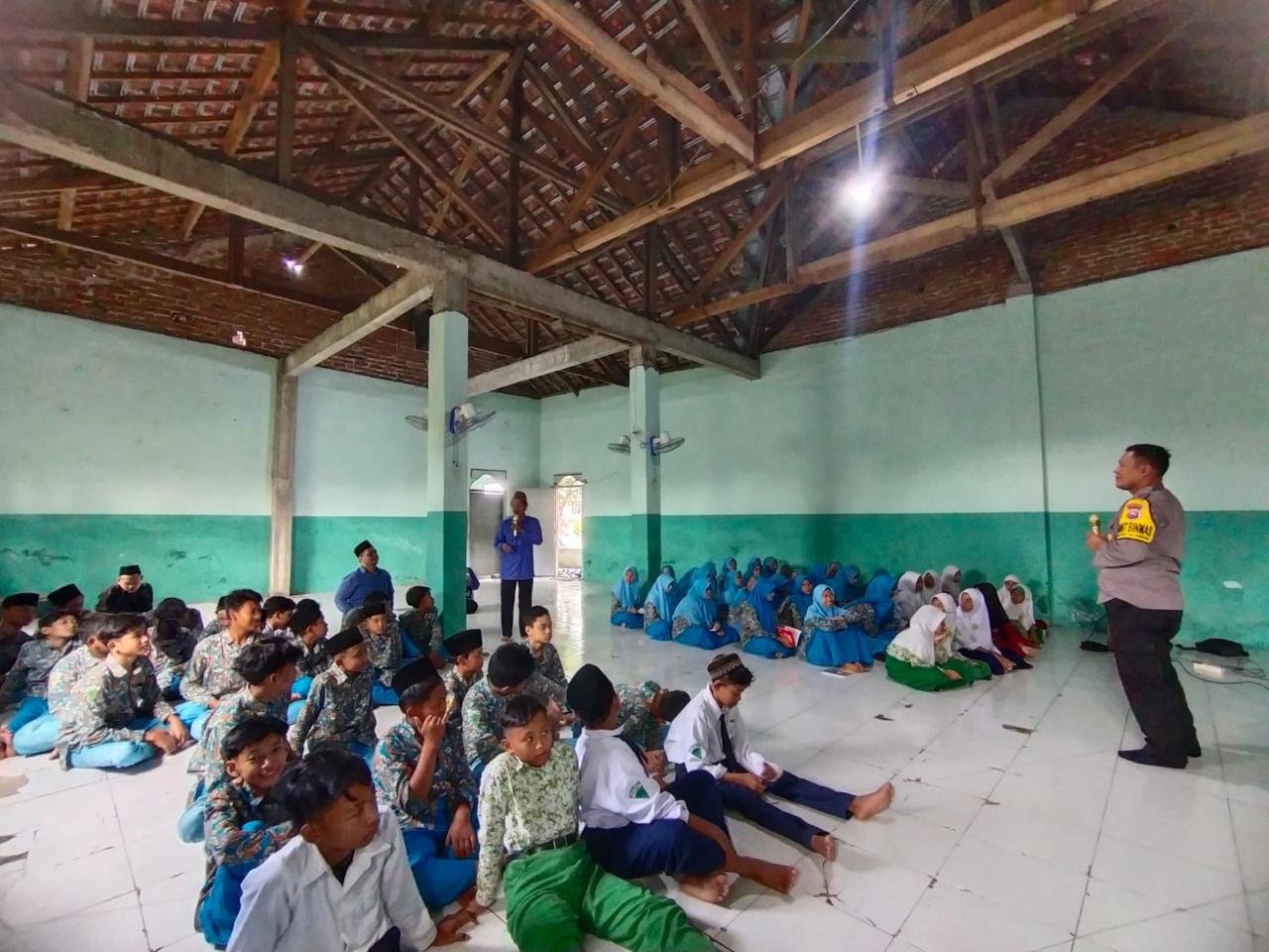 Kebijakan Pendidikan yang Harus Menjamin Akses dan Kebebasan, DPRD Jatim Minta Melapor