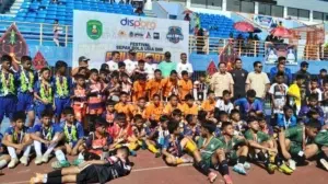 Inisiatif PDI Perjuangan dalam Pengembangan Sepak Bola Usia Dini U-12 di Jawa Timur