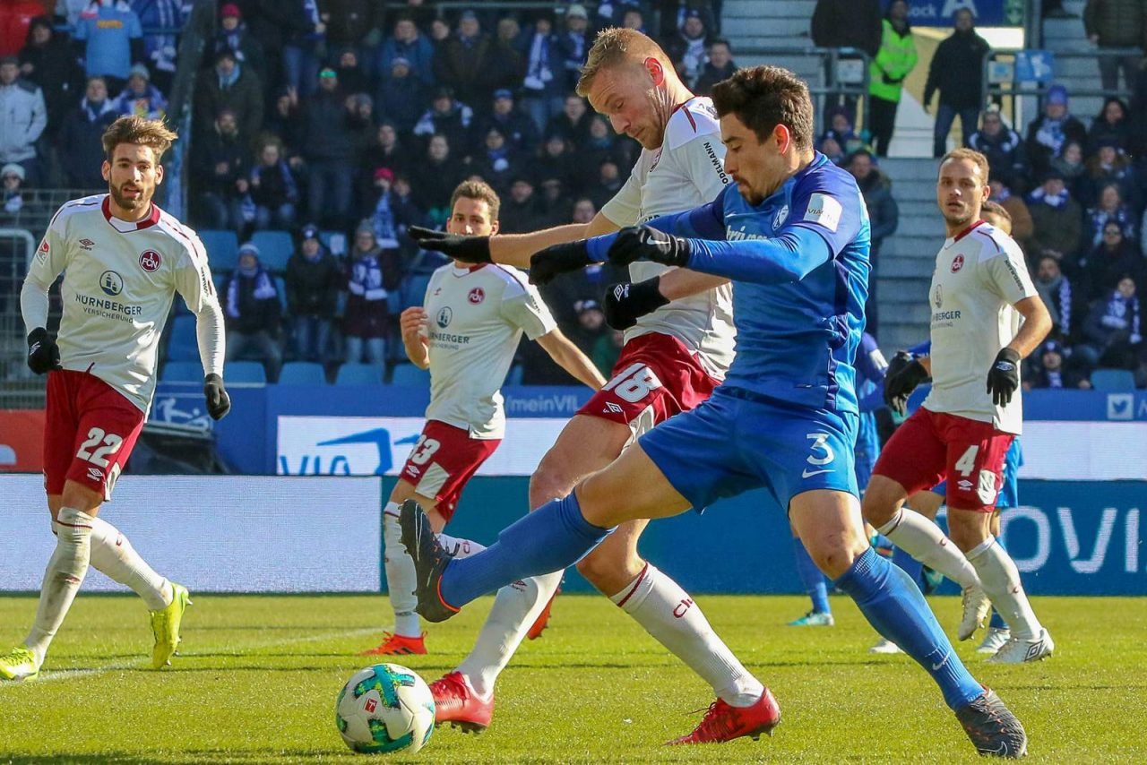 FC Nürnberg di Bochum: Kondisi Lapangan dan Strategi Tim Saat Bermain di Hujan 1 FC Nürnberg ,Bochum