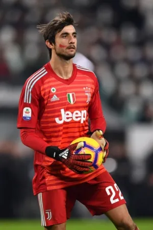 Perin: Juve Sudah Berubah, Tapi Masih Harus Keluar dari Zona Nyaman