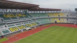 Persebaya Surabaya vs Persib Bandung