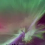 EvgqjLgzo8S3CYzFRULKxe-320-80.jpg Aurora Borealis, Fenomena Langit Utara