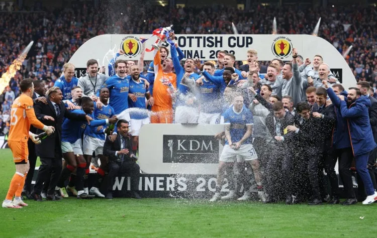 Rangers ,Queen's Park ,Piala Skotlandia