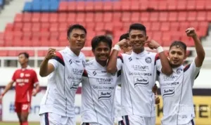 Persija Vs Arema Persija Vs Arema