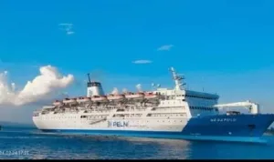 Kapal Pelni KM Nggapulu 1