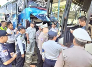 Operasi Keselamatan Semeru 2026 Ditlantas Polda Jatim Gelar Ramp Chek Angkutan Umum