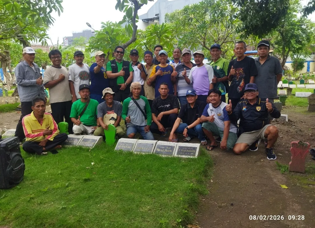 Anggota DPRD Surabaya Fraksi PPP Muhaimin, SH,MM Turba Bersama konstituen di Dua Tempat Makam Wonocolo Surabaya