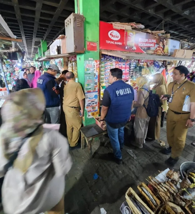 Satgas Pangan Polres Tanjung Perak Pastikan Stok Bapokting Aman