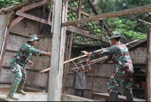 Rumah Reyotnya Mulai Dibongkar, Mbah Sutrisno Tersenyum Haru