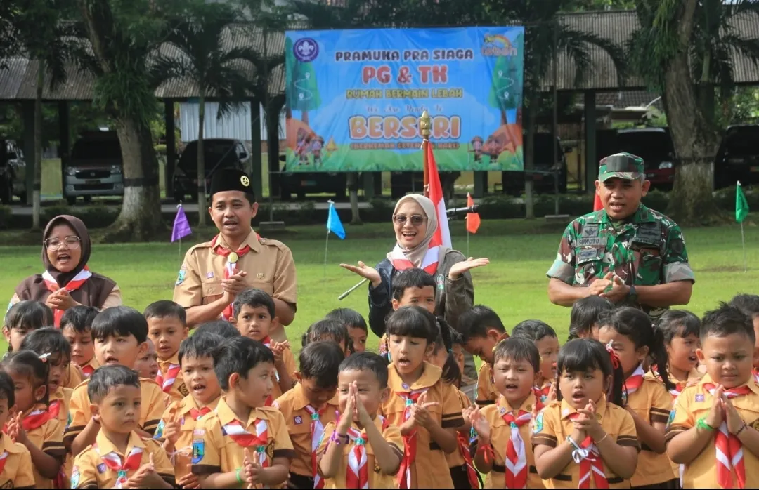 Kodim 0806/Trenggalek Gelar Pramuka Pra Siaga Bersama TK Rumah Bermain Lebah