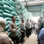 Kapolres Ponorogo Pastikan Keamanan dan Ketersediaan Pangan di Gudang Bulog Cukup