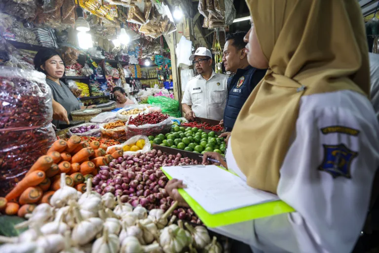 Sidak Pasar Digencarkan, Pemkot Surabaya Jaga Stabilitas Harga Ramadan