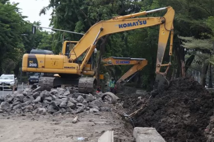 DSDABM Surabaya Penanganan Drainase: Upaya Mengurangi Risiko Banjir
