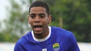 Penyerang Persib Bandung Dapat Sanksi dari AFC