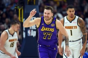 Luka Doncic Torehkan Rekor Baru, Lakers Perpanjang Kemenangan Beruntun