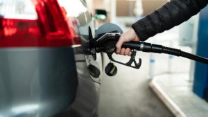 Dampak Kenaikan Harga BBM pada Sektor Industri dan Logistik