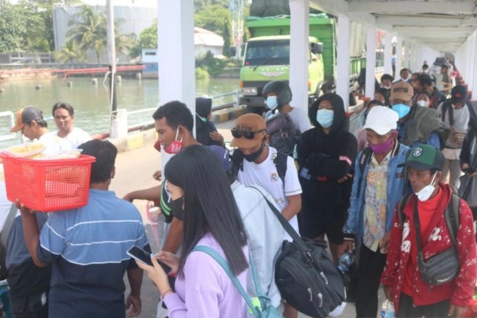 Jadwal Pelayaran Kapal ALP untuk Rute Lombok-Banyuwangi pada Maret 2026 1 Jadwal Pelayaran Kapal ALP untuk Rute Lombok-Banyuwangi pada Maret 2026