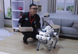 Canggih! RoboDog ITS Bisa Dikendalikan dari Jarak Jauh, Kolaborasi Global Makin Perkasa