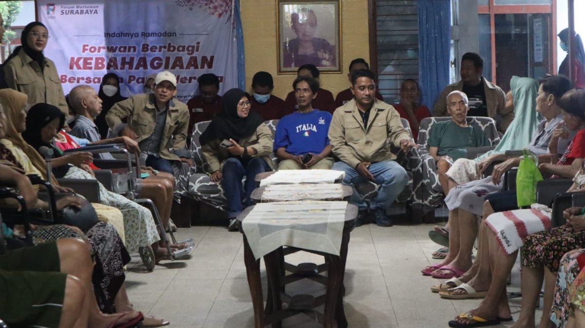 Ramadan 2026, Forwan Surabaya Peduli Lansia di Panti Werda Hargo Dedali 1 Ramadan forwan surabaya