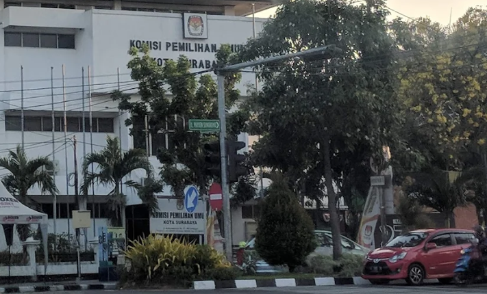 Mobil Dinas ,Lebaran, KPU Surabaya