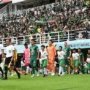 Persebaya Surabaya Siap Bangkit Pasca-Pencoretan Ernando Ari dari Timnas Indonesia