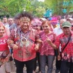 Paul-Finsen-Mayor-mendaftar-ke-KPU-sebagai-bakal-calon-anggota-DPD-RI.jpg Paul Finsen Mayor mendaftar ke KPU sebagai bakal calon anggota DPD RI