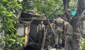 Penertiban PKL di Jalan Indrapura dan Pegirian 4 scaled 1