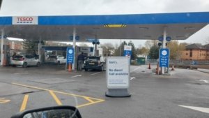 Krisis Energi Global: Australia Terancam Kekurangan BBM, Antrean Mengular dan Pemimpin Dunia Memperhatikan