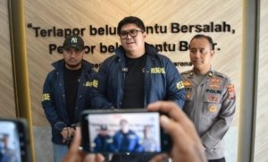 Polres Gresik Amankan Tersangka Pengedar Serbuk Petasan Asal Trenggalek