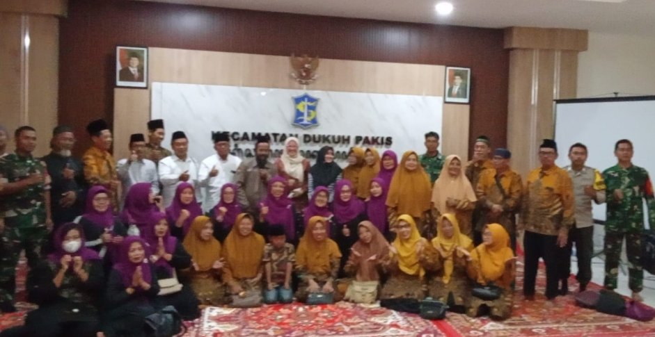 Khotmil Qur’an dan Berbagi Takjil, Bukti Sinergi Kepedulian di Kecamatan Dukuh Pakis