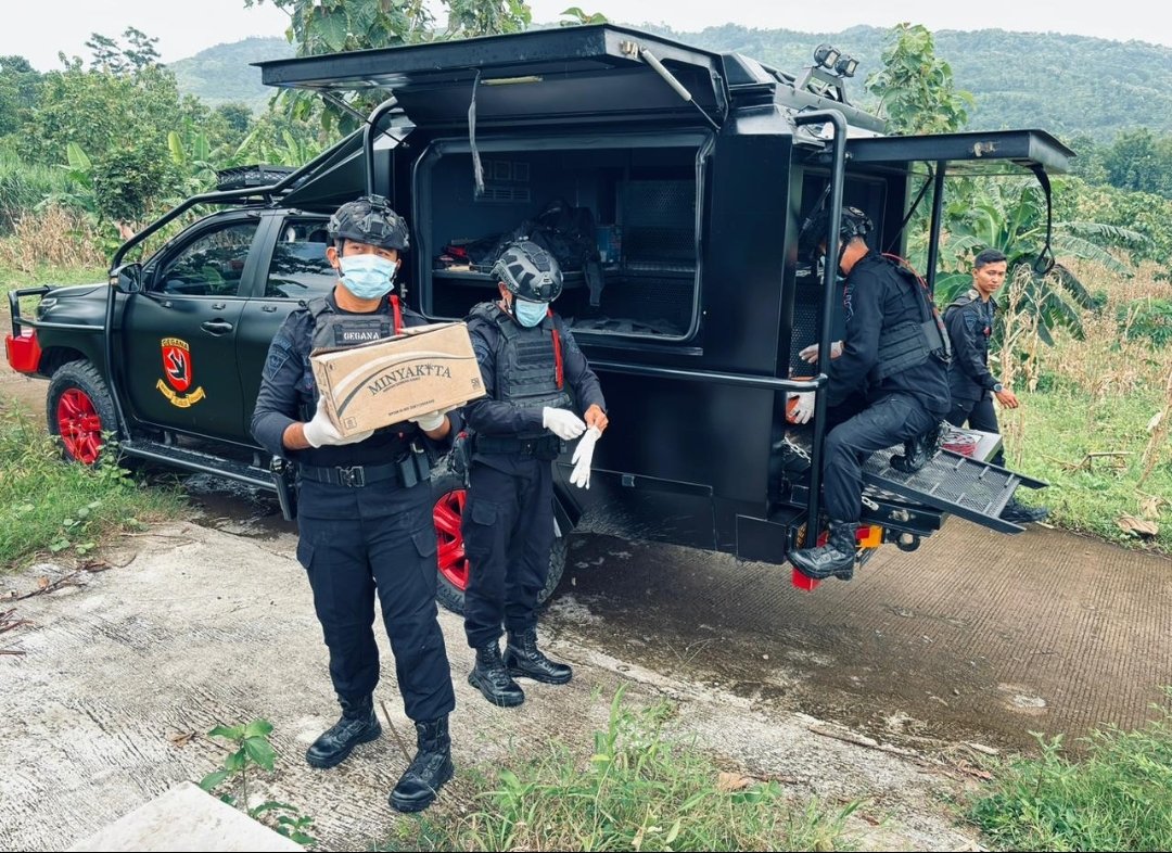 Polres Bondowoso Libatkan Gegana Brimob Polda Jatim Musnahkan 25 Kg Bubuk Mercon