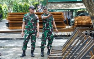 Pangdam V/Brawijaya Kunjungi Pamekasan, Tekankan Percepatan Pembangunan KDKMP