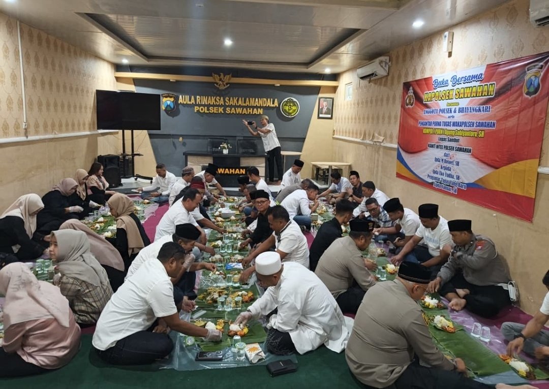 Buka Bersama Polsek Sawahan Surabaya Jadi Momen Silaturahmi dan Pengantar Purna Tugas Wakapolsek