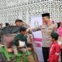 Polres Trenggalek dan Bhayangkari Berbagi Ratusan Menu Buka Puasa Gratis