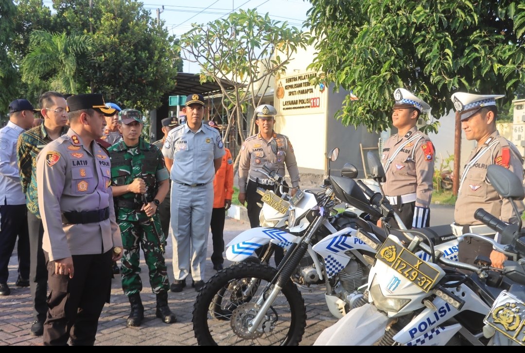 Tol Prosiwangi Dibuka Fungsional, Polres Probolinggo Siapkan Langkah Antisipasi Lonjakan Pemudik 1 Tol Prosiwangi Dibuka Fungsional, Polres Probolinggo Siapkan Langkah Antisipasi Lonjakan Pemudik
