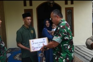 Rumah Anggotanya Ludes Terbakar, Danrem Untoro Beri Bantuan