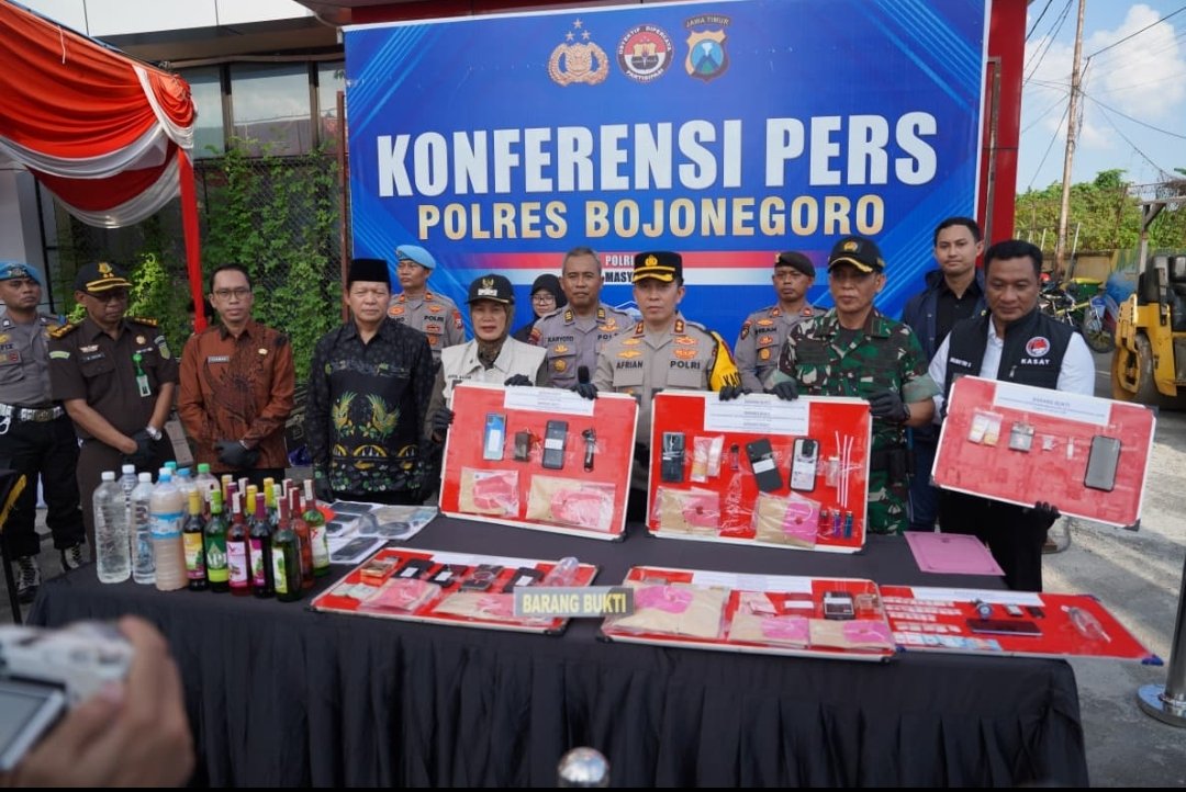 Polres Bojonegoro Bongkar Jaringan Peredaran Sabu dan Ganja, 13 Tersangka Ditangkap