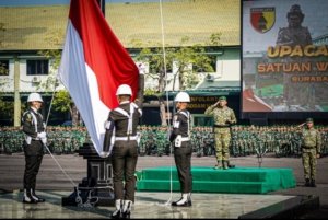 Kodam V/Brawijaya Gelar Upacara Bendera 17-an Tekankan Pengabdian dan Ketahanan Wilayah