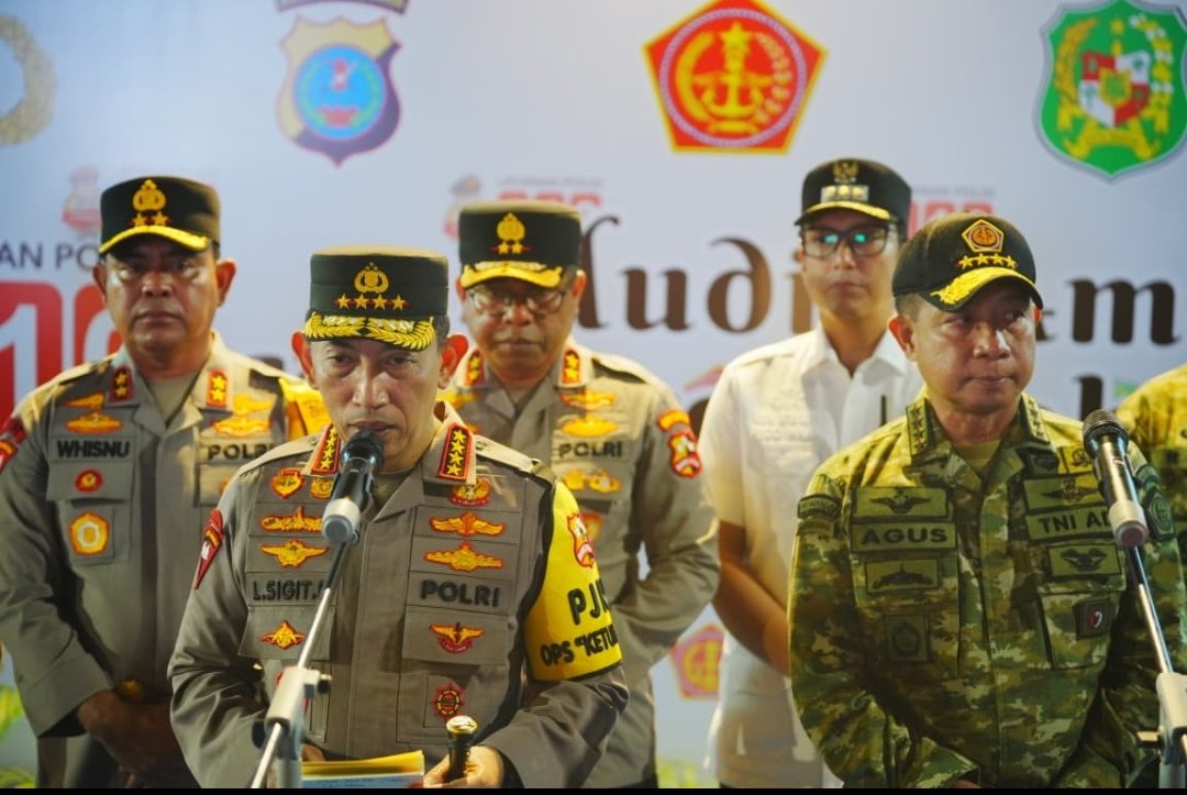 Kapolri Minta Jajarannya Siap Siaga Antisipasi Potensi Bencana saat Libur Lebaran 1 Kapolri Minta Jajarannya Siap Siaga Antisipasi Potensi Bencana saat Libur Lebaran