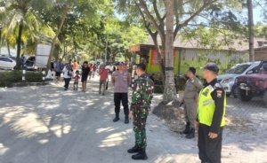 TNI-Polri Intensifkan Patroli Keamanan Wisatawan di Pantai Karanggongso Saat Libur Lebaran