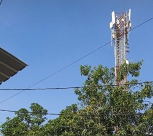 Komitmen Tak Terlaksana, Menara Tower Bersama Masih Berdiri di Pakis Surabaya