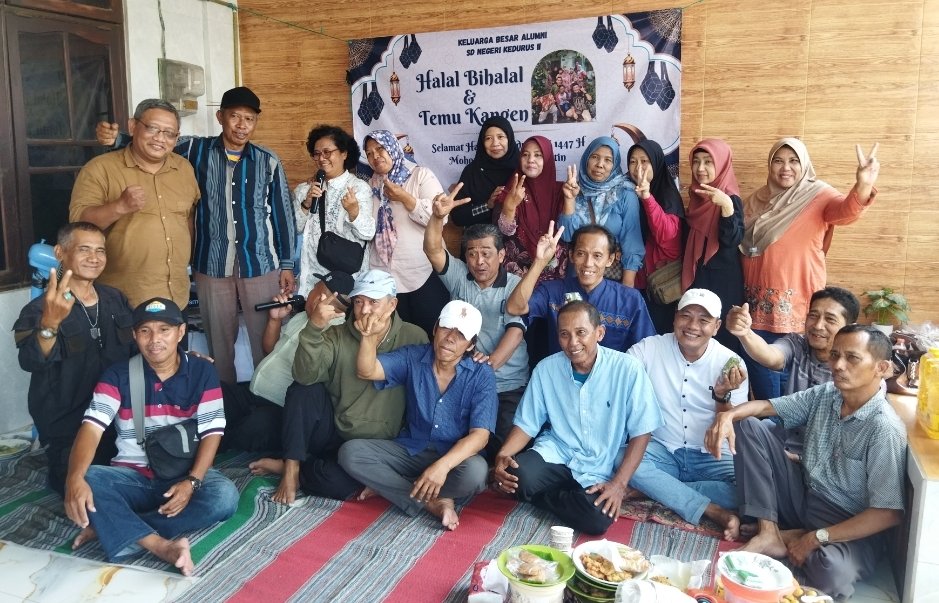 Halal Bihalal & Temu Kangen Alumni SDN Kedurus 2 Surabaya, Hangat dalam Suasana Lebaran Ketupat